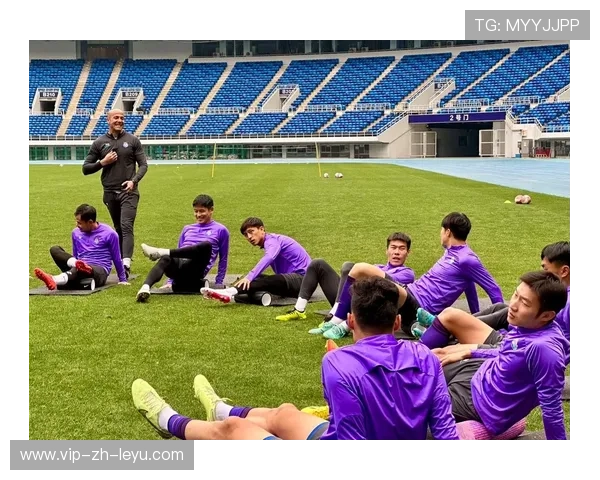 冠军球队引进体能教练团队提升赛季持久竞争力，国家队体能教练员